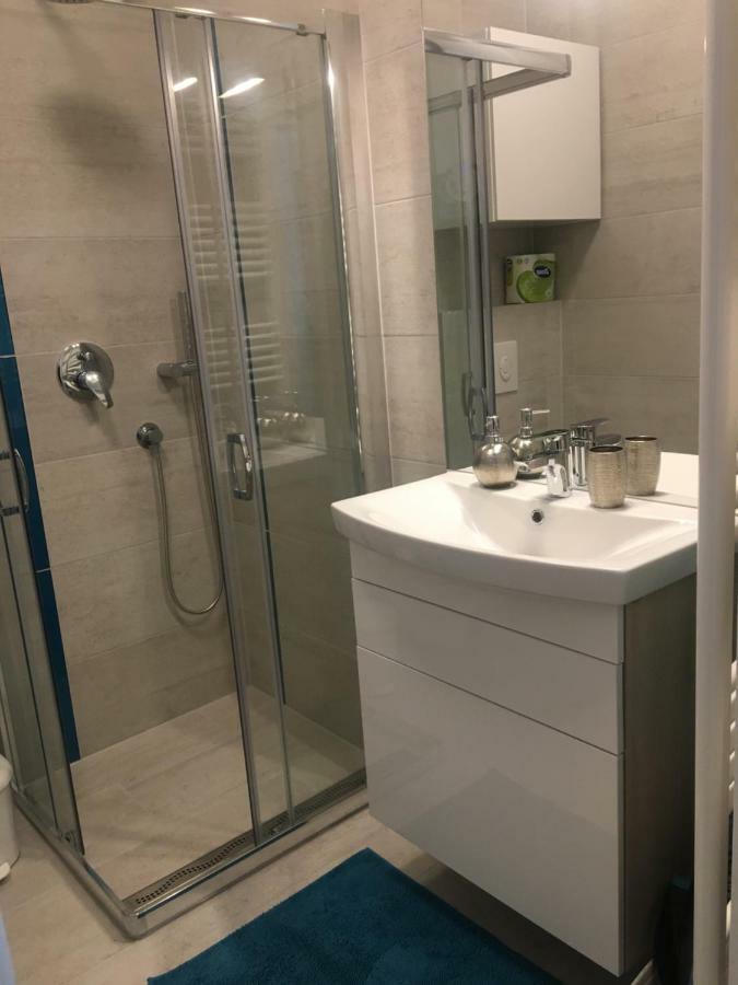 Apartment Erzsebet Apartman *