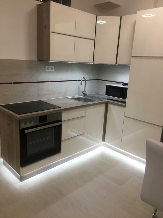 Apartment Erzsebet Apartman *